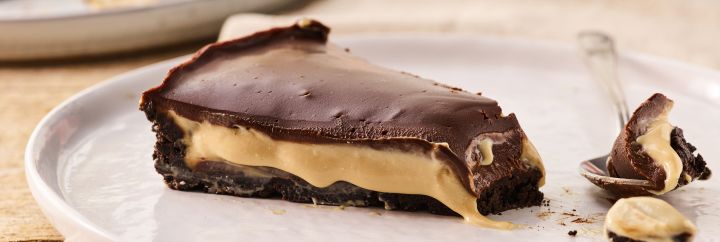 פאי שמנת, חמאת בוטנים ושוקולד ללא&nbsp;אפייה