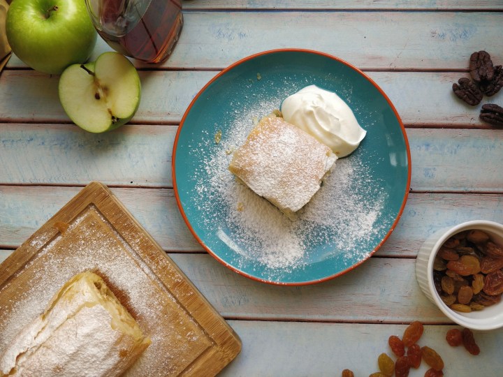 שטרודל תפוחים, גבינה&nbsp;ומייפל